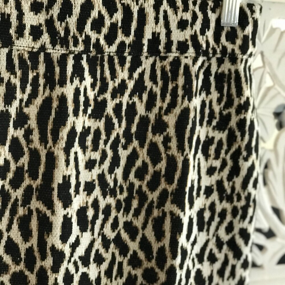Ann Taylor LOFT Animal Print Midi Skirt - Size Small - Black Tan - Picture 4 of 4